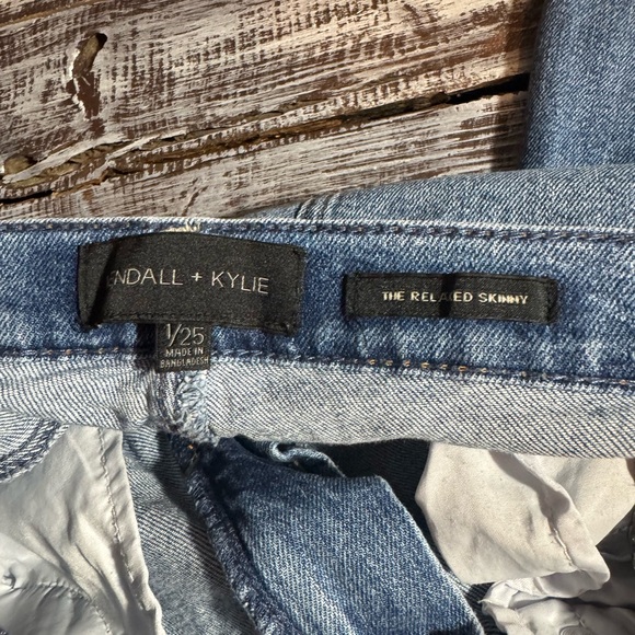 Sold - Picture 2 of 4